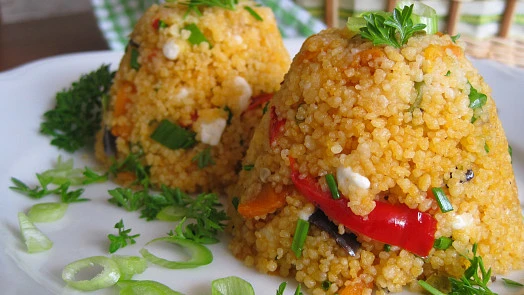 Chutný bezmasý bulgur s zeleninou a bylinkami